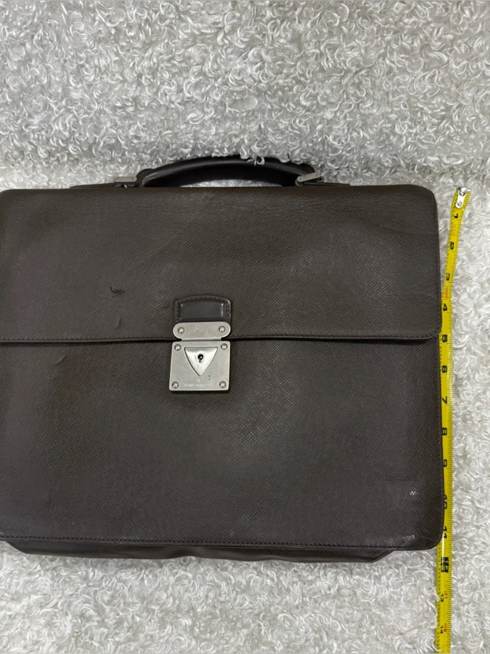 Louis Vuitton Taiga Neo Robusto Briefcase